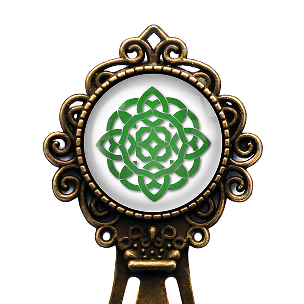 Celtic Knot Circle Green on White Bronze Bookmark