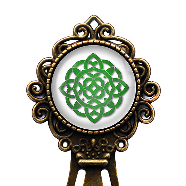 Celtic Knot Circle Green on White Bronze Bookmark