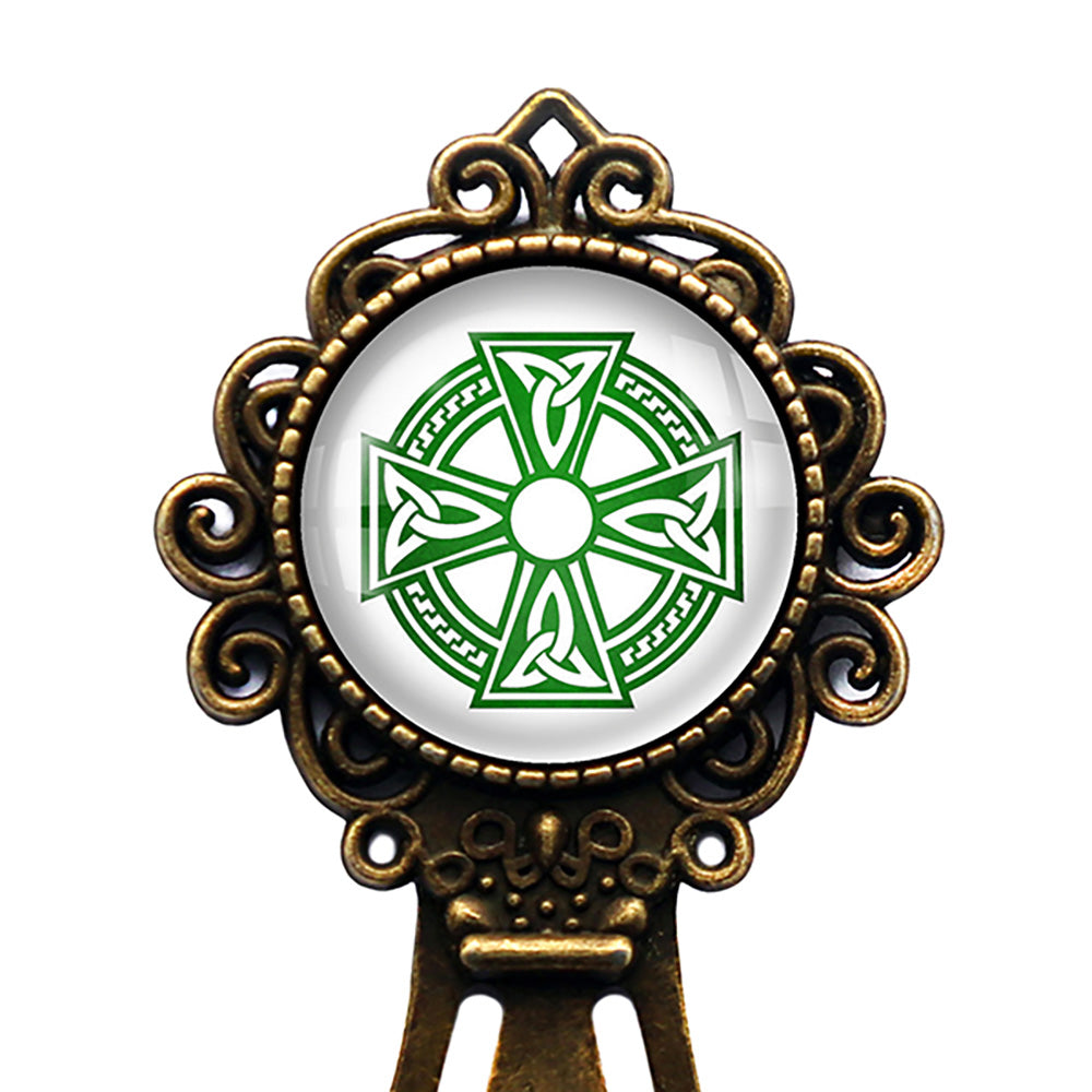 Celtic Symbol Triquetras Green on White Bronze Bookmark