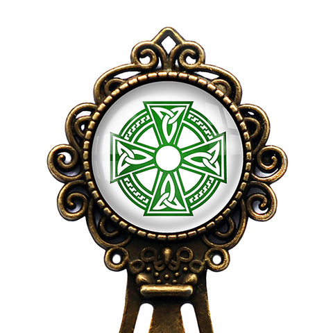 Celtic Symbol Triquetras Green on White Bronze Bookmark