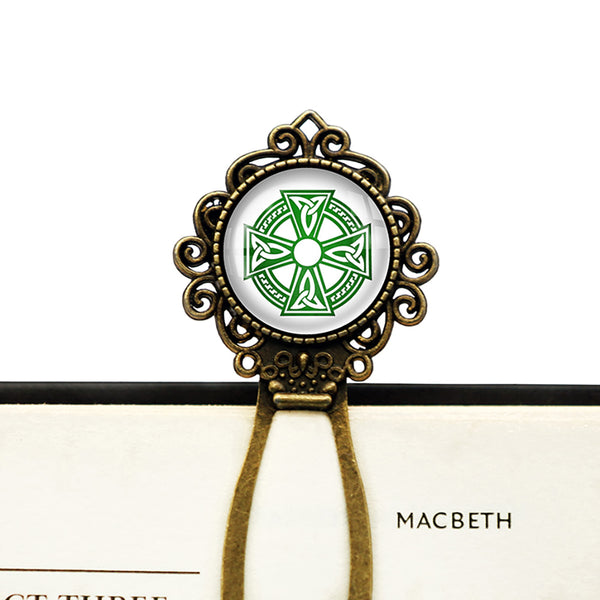 Celtic Symbol Triquetras Green on White Bronze Bookmark