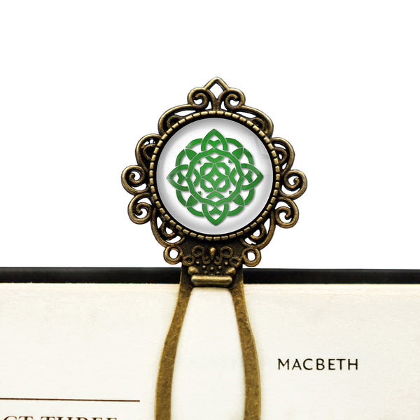 Celtic Knot Circle Green on White Bronze Bookmark