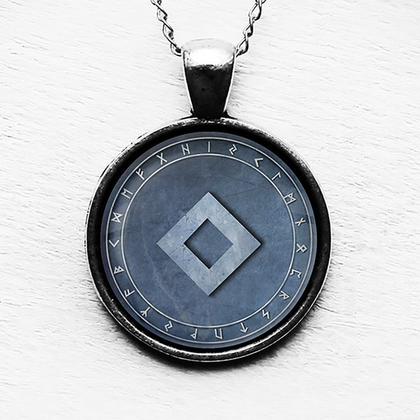 Viking Runes Elder Futhark Rune Circle NG Inguz Fertility Pendant & Necklace
