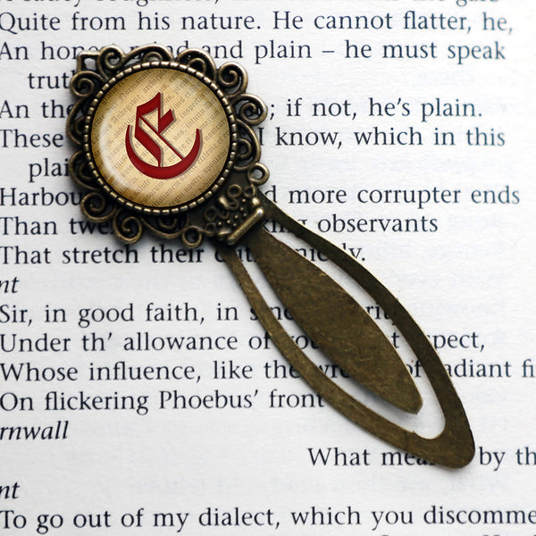 E Letter Old English Gothic Blackletter Magna Carta Bronze Bookmark