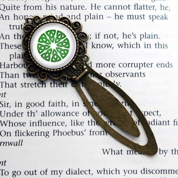 Celtic Knot Circle Green on White Bronze Bookmark