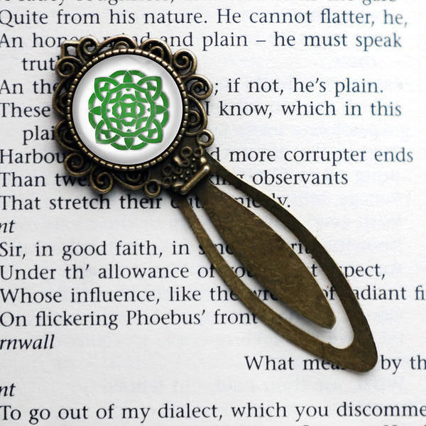 Celtic Knot Circle Green on White Bronze Bookmark