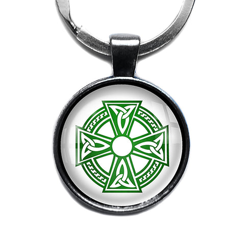 Celtic Symbol Triquetras Green on White Antique Silver Keychain