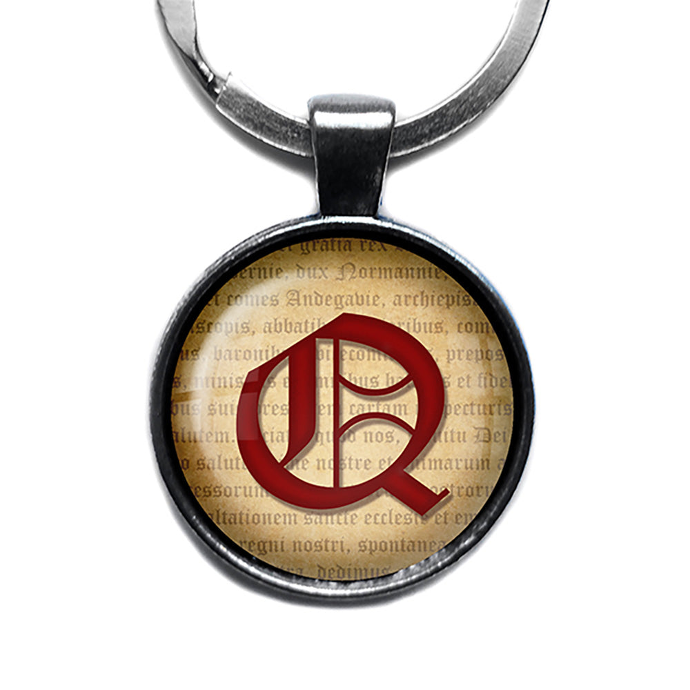 Q Letter Old English Gothic Blackletter Magna Carta Antique Silver Keychain