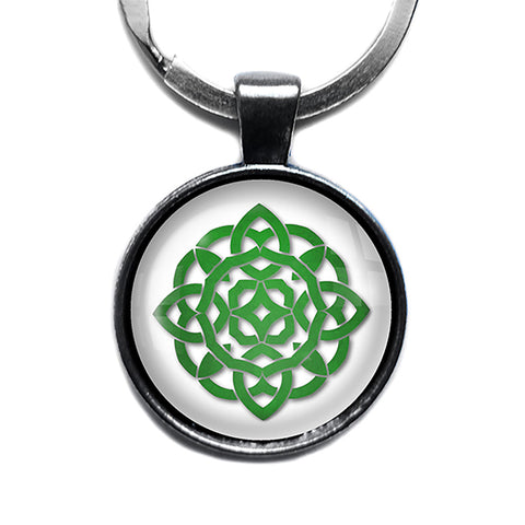 Celtic Knot Circle Green on White Antique Silver Keychain