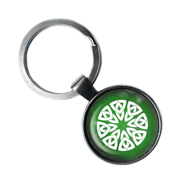 Celtic Knot Circle White on Green Antique Silver Keychain
